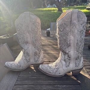 Old Gringo Beige Embroidered Heeled Boots